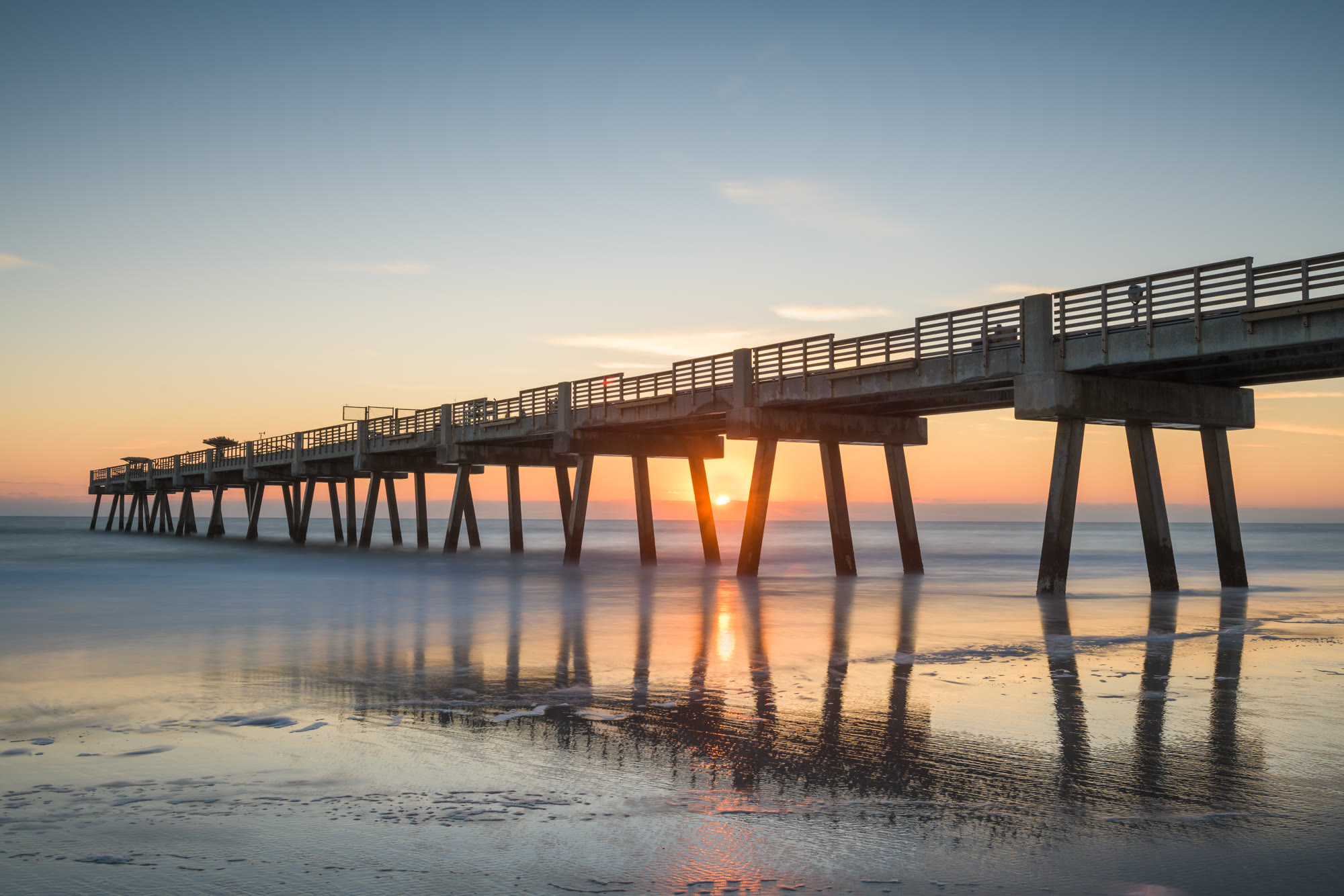 The Jacksonville Beach pier at the Atlantic shoreline